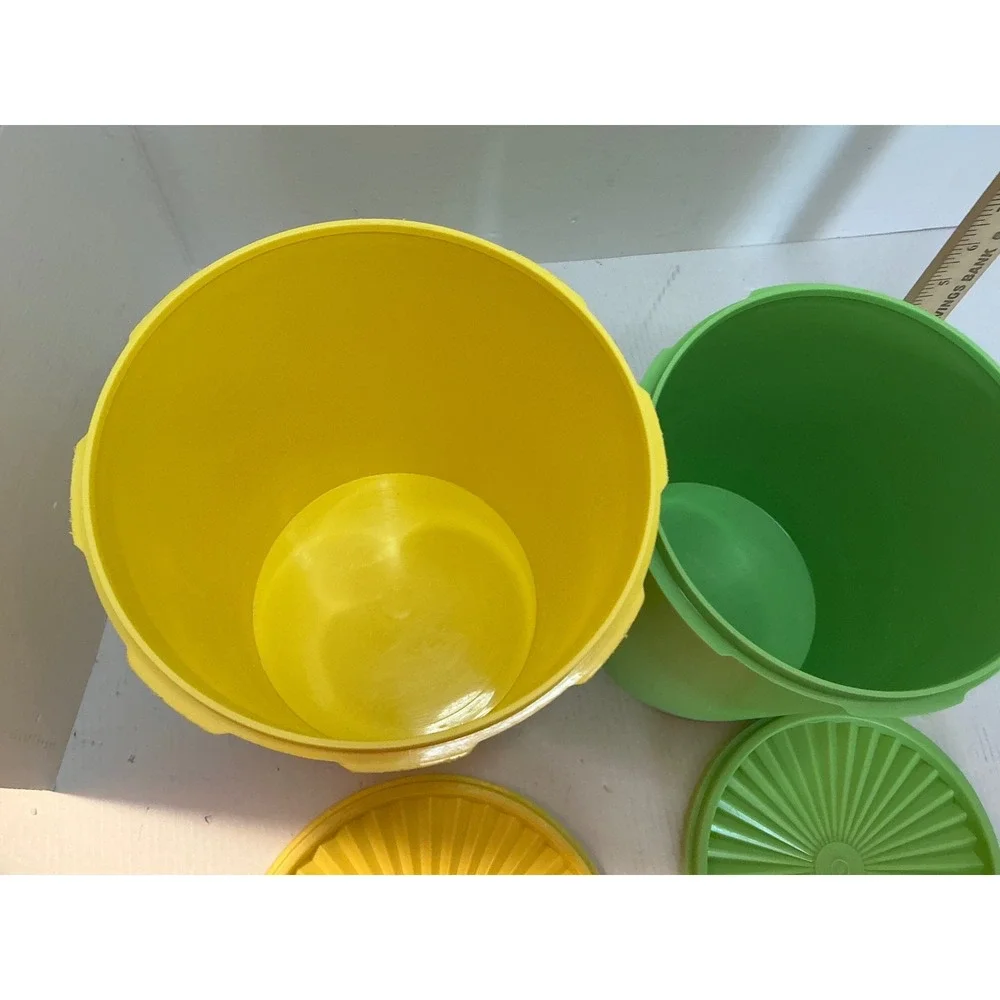 Tupperware preowned these